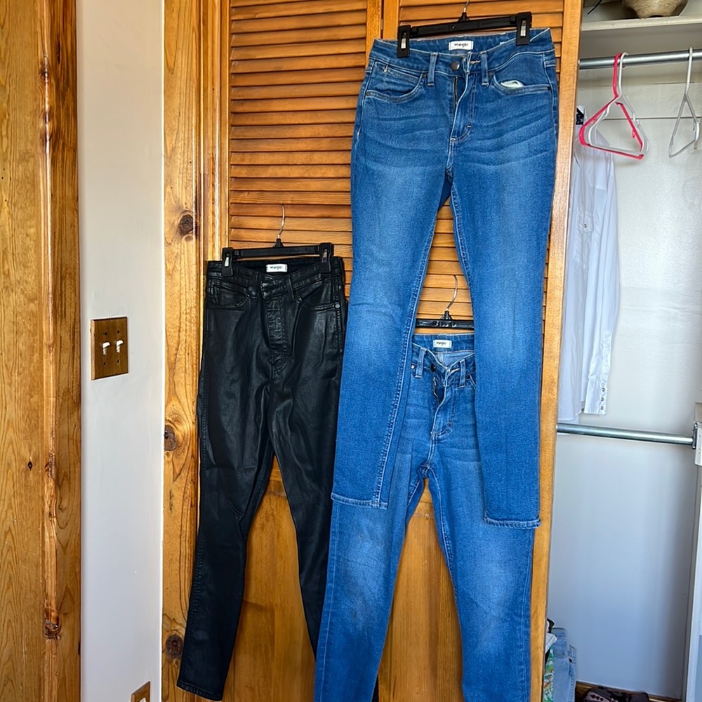 Lot of 3 wrangler high rise skinny jeans size 26 x 28